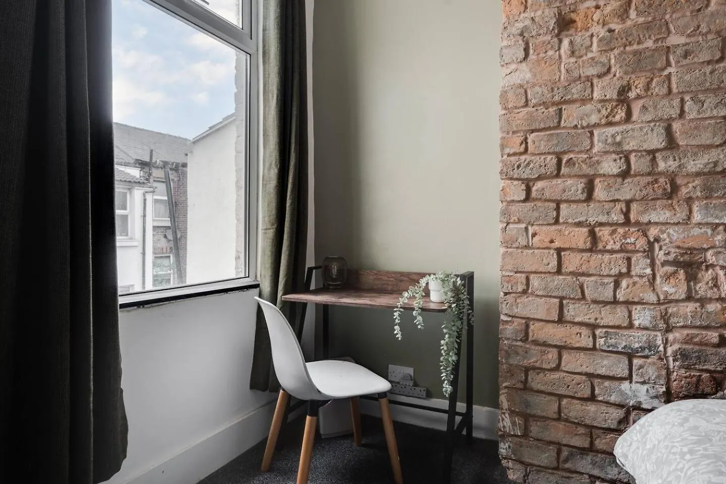 Holiday home Home Away From Home Close To City Free Parking Liverpool
